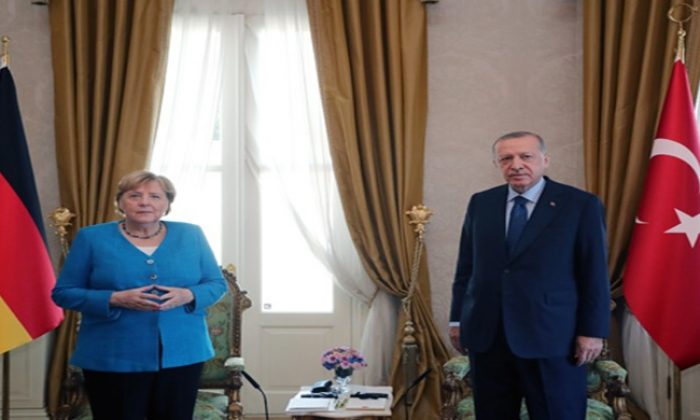 Cumhurbaşkanı Erdoğan, Almanya Şansölyesi Merkel ile görüştü