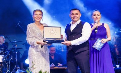 Gülben Ergen Alanya ‘da 25 bin kişiye verdiği konser ile izdiham yarattı