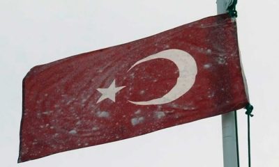 Soğuktan Türk Bayrağının Bile Donduğu Zorlu Şartlarda Mehmetçik Vatan Nöbetine Devam Ediyor