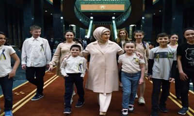 Emine Erdoğan, savaş mağduru Ukraynalı çocuklarla iftarda bir araya geldi