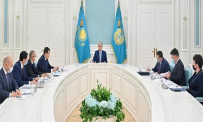 Президент экономикалық мәселелер жөнінде кеңес өткізді