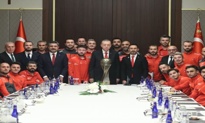 Cumhurbaşkanı Erdoğan, Ampute Futbol Millî Takımı’nı kabul etti