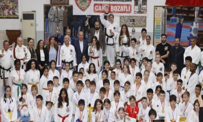 Cumhurbaşkanı Ersin Tatar, mücahit komutanlardan merhum Cahit Bozatlı anısına düzenlenen Taekwondo, Karate, Budo, Kırış müsabakalarını izledi