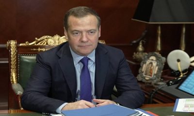 Dimitri Medvedev, Kamboçya Başbakanı’nı Halk Partisi’nin parlamento seçimlerindeki zaferinden dolayı tebrik etti.