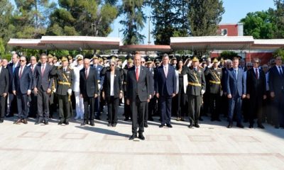 Cumhurbaşkanı Ersin Tatar, 30 Ağustos Zafer Bayramı kutlamaları dolayısıyla Lefkoşa Atatürk Anıtı’nda düzenlenen törene katıldı