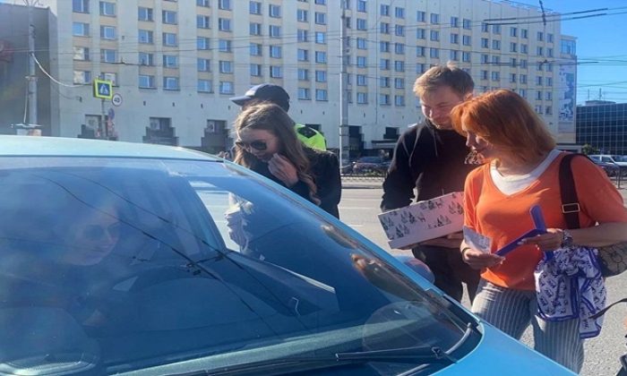 “Güvenli Yollar” parti projesine göre Murmansk’ta tüm yol kullanıcıları için bir sınav düzenlendi