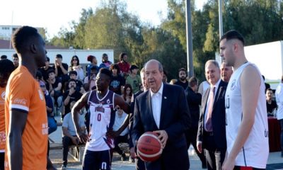 Cumhurbaşkanı Ersin Tatar, Kuzey Kıbrıs Üniversiteleri Federasyonu ve Türkiye Üniversiteleri Spor Federasyonu himayelerinde düzenlenen Ünifest’in açılış törenine katıldı